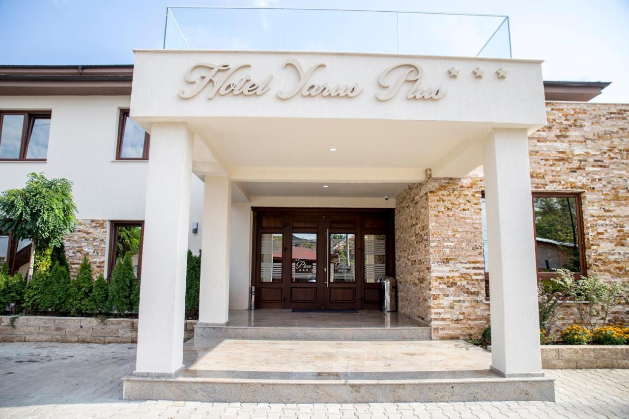 Hotel Yarus Plus Ploieşti Exterior foto